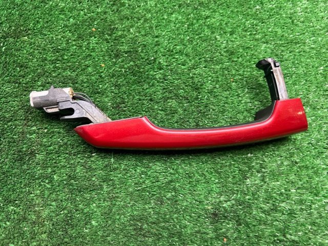 Ручка передней двери, наружная LR061200 LAND ROVER