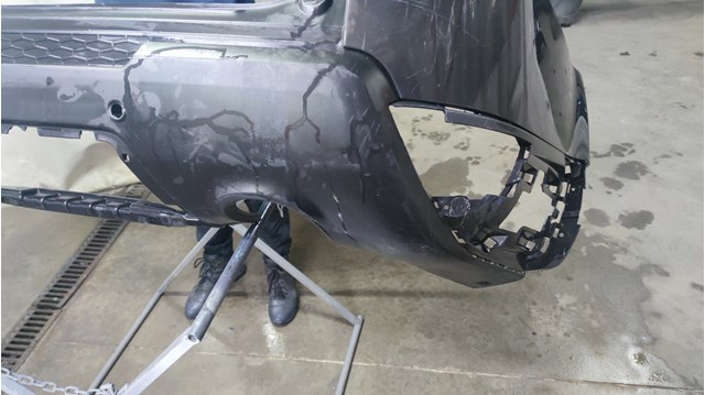 LR063195 LAND ROVER Задний бампер купить в Чернигов