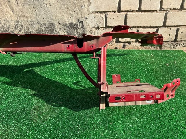 LR075398 LAND ROVER Суппорт радиатора верхний (монтажная панель крепления фар) купить в Николаев