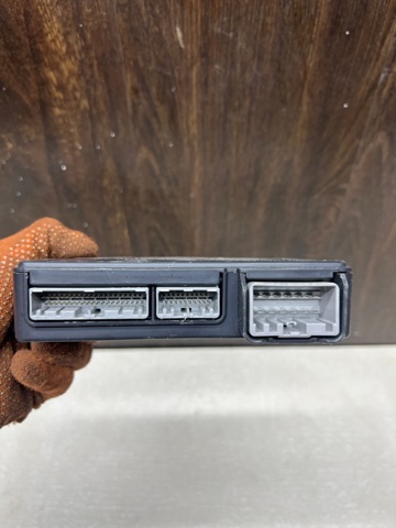 LAND ROVER LR080744 Датчик бесключевого доступа двери (приемник ключа) в наличии Киев