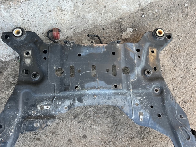 LAND ROVER LR084444 Подрамник передний в наличии Запорожье