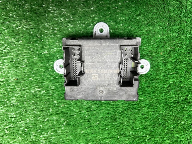 Блок комфорта передней двери LR092136 LAND ROVER