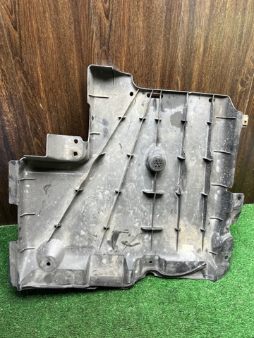 LR093614 Защита днища правая купить Сумы