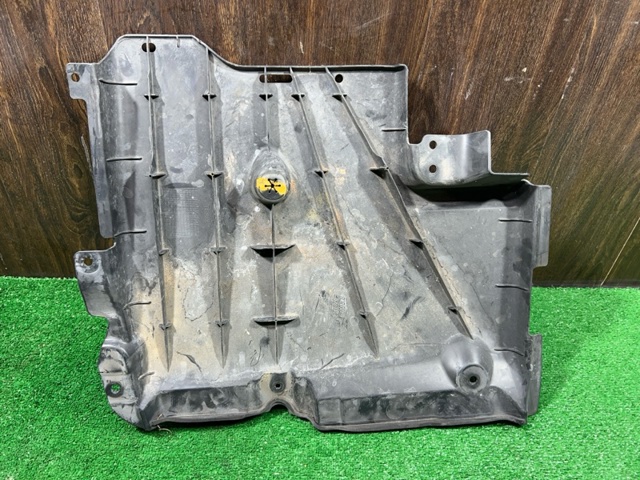 LR096063 Защита днища левая купить Павлоград