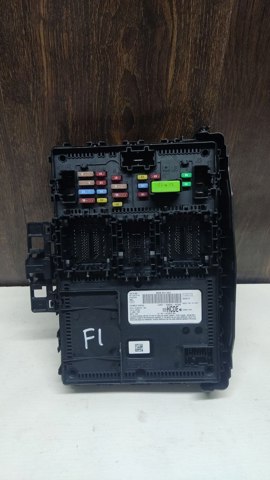 Коробка предохранителей LU5Z15604BV FORD