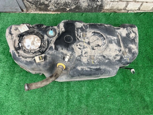 LX6Z9002U FORD Бензобак купить в Павлоград
