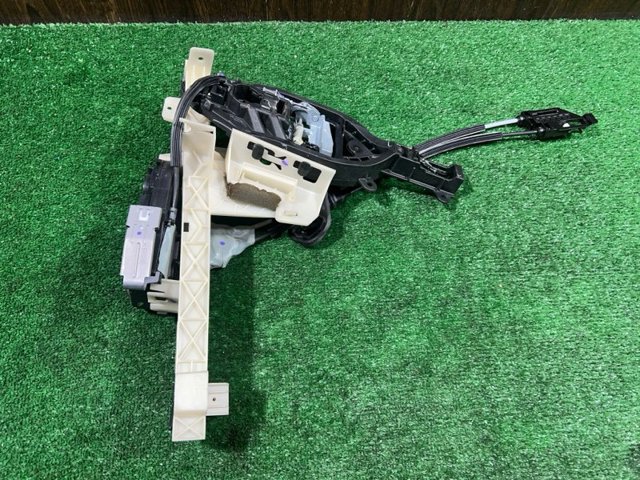 Замок передней пассажирской двери PJ6Z78219A64G FORD