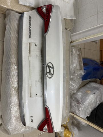 69200C2010 Крышка багажника купить Ужгород