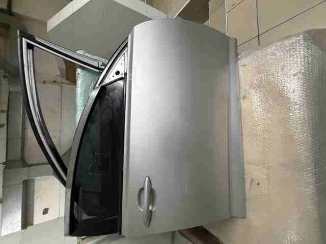 Пассажирская передняя дверь 760042T000 HYUNDAI