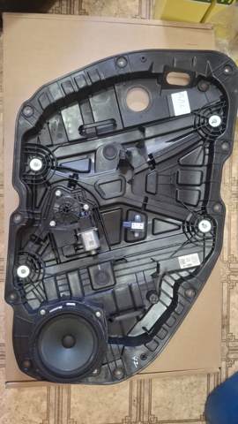 Стеклоподъемник передней двери 82471D4000 HYUNDAI