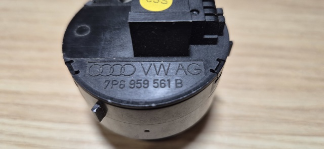 VAG 7P6959561CYQV в наличии Ужгород