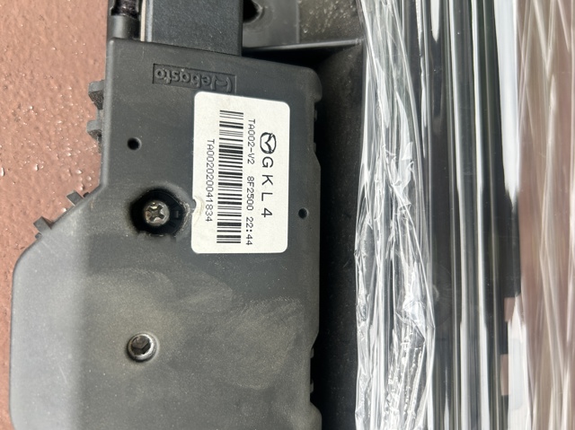 MAZDA GKL469840A75 Рама люка в наличии Житомир