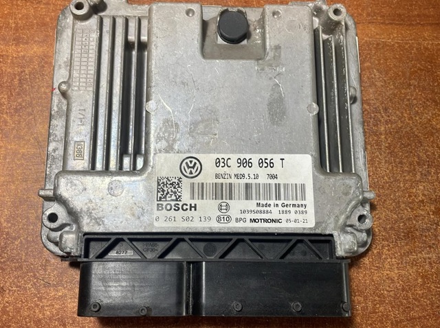 Модуль управления двигателем 03C906056T VAG