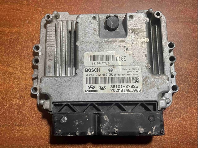 ЭБУ двигателем 3910127825 HYUNDAI