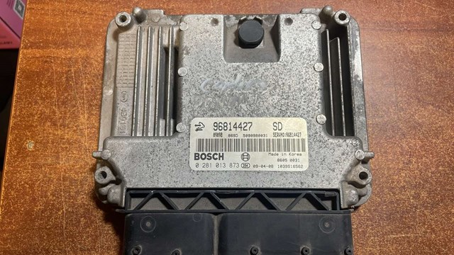 Модуль управления двигателем 96814427 GM