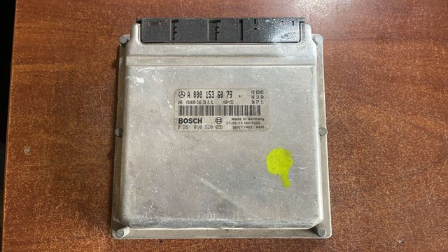 Электронный блок управления двигателем A0001536079 MERCEDES