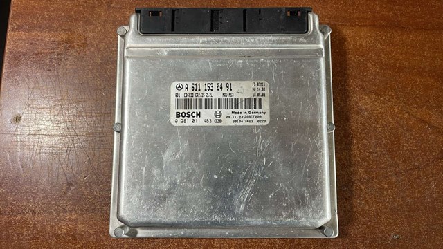 Компьютер двигателя A6111530491 MERCEDES