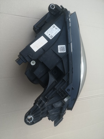 MERCEDES A2139062606 Правая фара в наличии Николаев