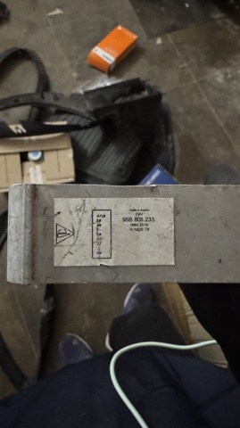 95B805233 PORSCHE купить в Львов
