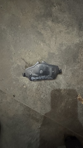 P06034 BREMBO Передние тормозные колодки купить в Кривой Рог