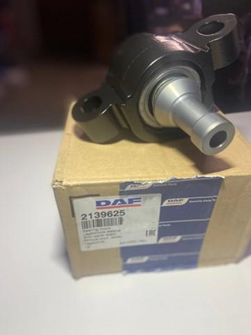 DAF 2139625 Шарнирный кронштейн крепления кабины в наличии Украина
