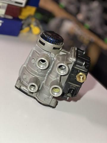 Кран тормозной прицепа 4802040310 WABCO