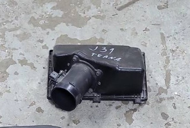  Корпус воздушного фильтра 16500CA000 NISSAN
