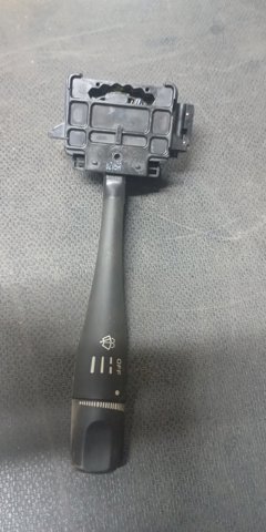 Переключатель подрулевой, правый 2526095F0A NISSAN