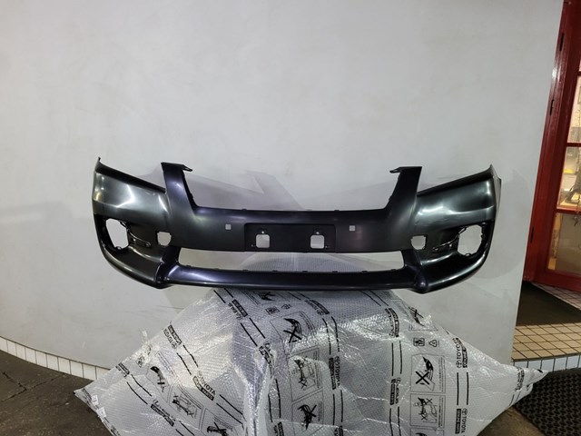 Бампер на авто 5211942992 TOYOTA