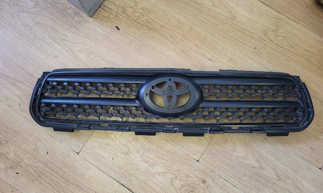 Облицовка радиатора 5310142150 TOYOTA