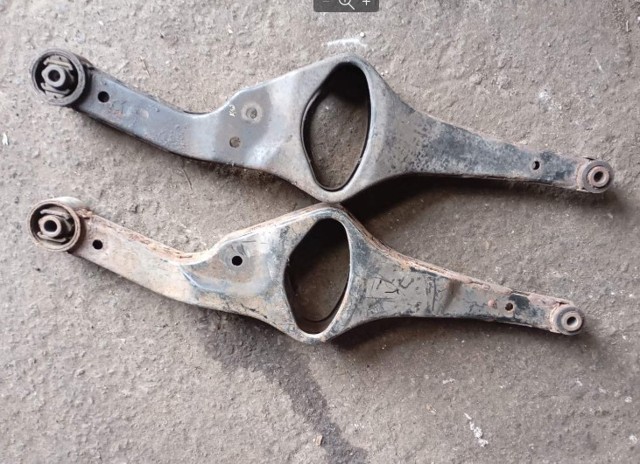 Штанга поперечной устойчивости, задняя 55130BM400 NISSAN