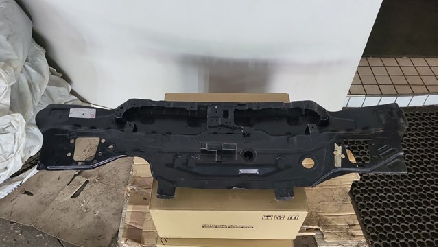 7911095F0B NISSAN Панель багажного отсека задняя купить в Ужгород