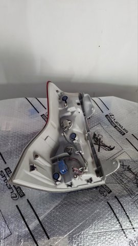 Фонари задние 8155160890 TOYOTA