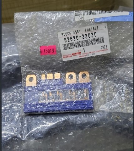 Монтажный блок 8262033030 TOYOTA