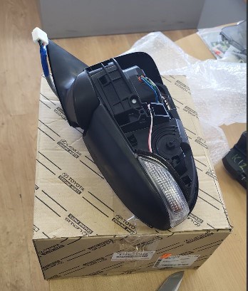 Наружное зеркало левое 8794033A02 TOYOTA