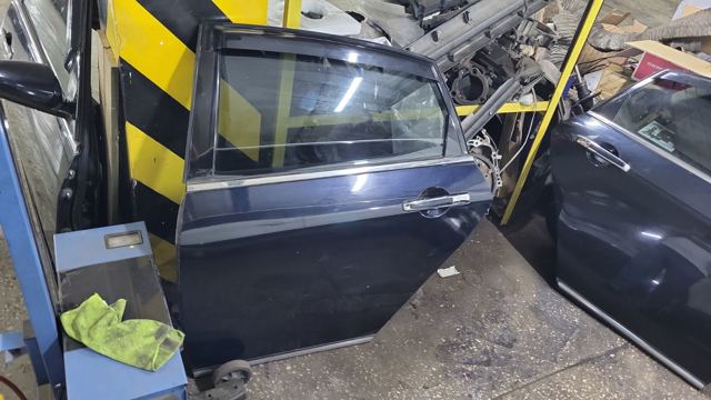 Дверь задняя H210A9W5MA NISSAN
