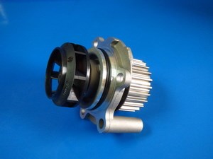 Водяной насос Фольксваген Гольф IV