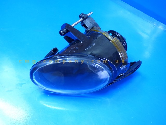 3C0941700B VAG Фара противотуманная правая купить в Чернигов