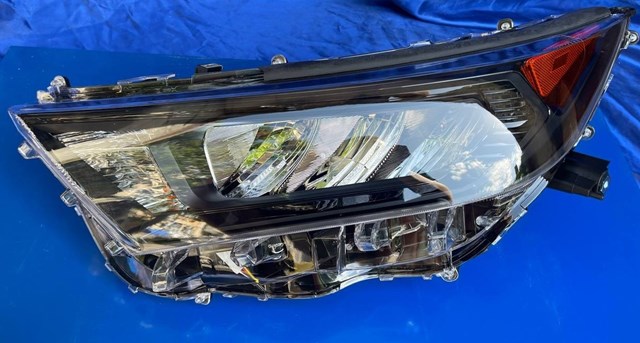 Основная фара в сборе левая 811500R152 TOYOTA