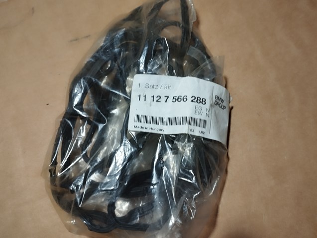 11127566288 BMW Прокладка клапанной крышки двигателя правая купить в Чернигов