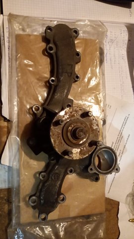 TOYOTA 1610039405 Помпа водяная (насос) охлаждения в наличии Ужгород