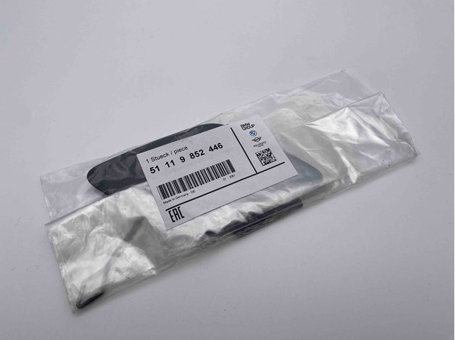 Заглушка бампера буксировочного крюка 51119852446 BMW