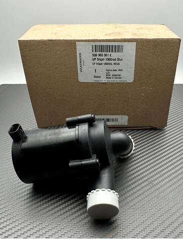 VAG 5Q0965561E Помпа водяная (насос) охлаждения, дополнительный электрический в наличии Днепр
