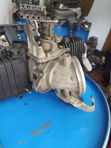 Дроссельная заслонка 13541433385 BMW