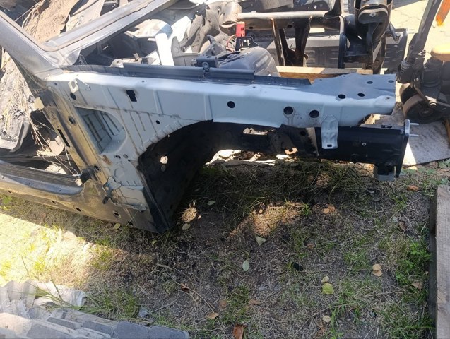 41147135610 BMW Брызговик передний правый купить в Днепр