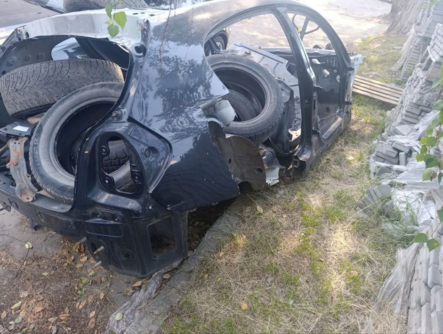 Внешний правый порог  41217157256 BMW