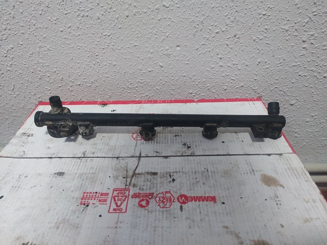 Распределитель топлива (рампа) 7700112519 RENAULT