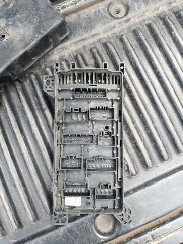 911603E040 HYUNDAI Блок предохранителей купить в Каменское
