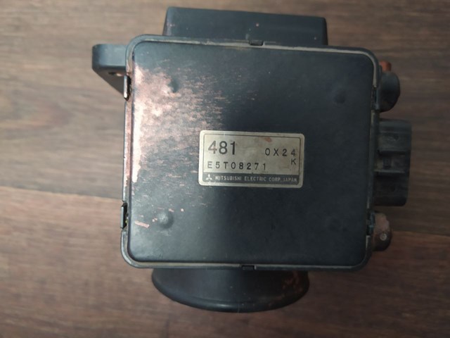 E5T08271 MITSUBISHI Датчик потока (расхода) воздуха, расходомер M.A.F. - (Mass Airflow) купить в Николаев