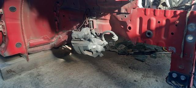13301190 GM Суппорт тормозной передний правый купить в Чернигов